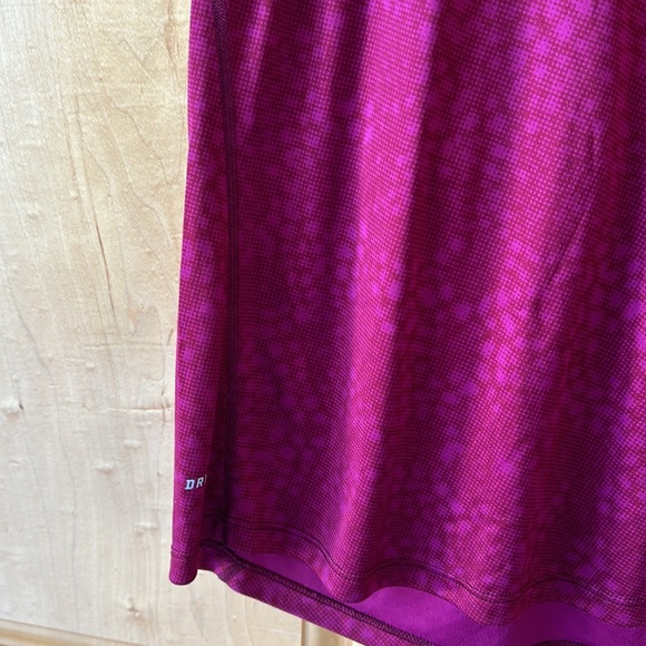 NIKE DRI-FIT Running Short Sleeve Tee - Picture 4 of 5